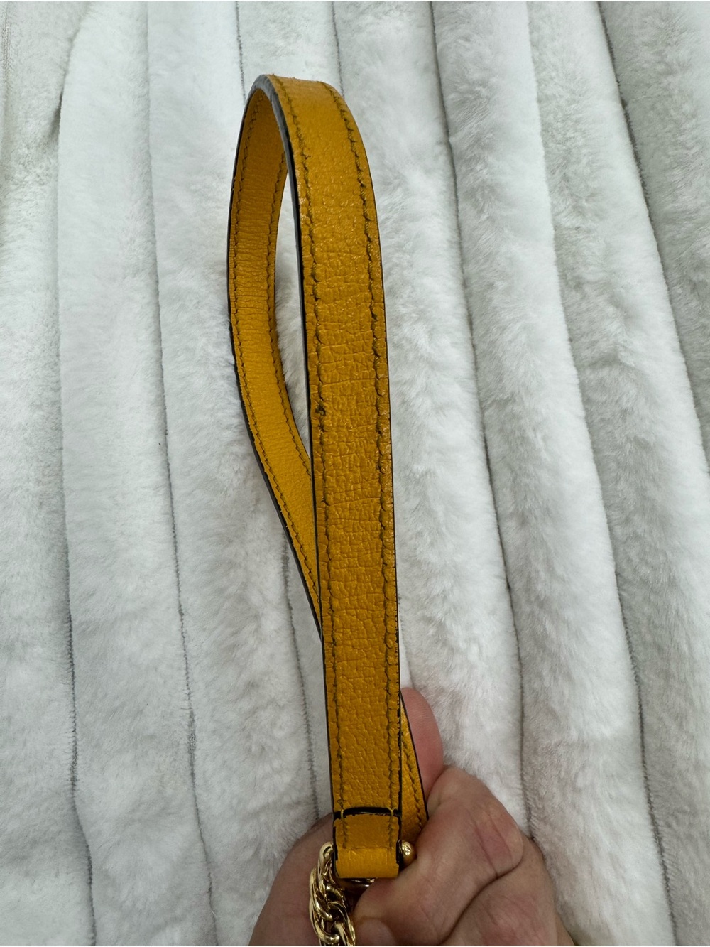 Gucci Floral GG Marmont Round Shoulder Bag in Yellow - Picture 9 of 13